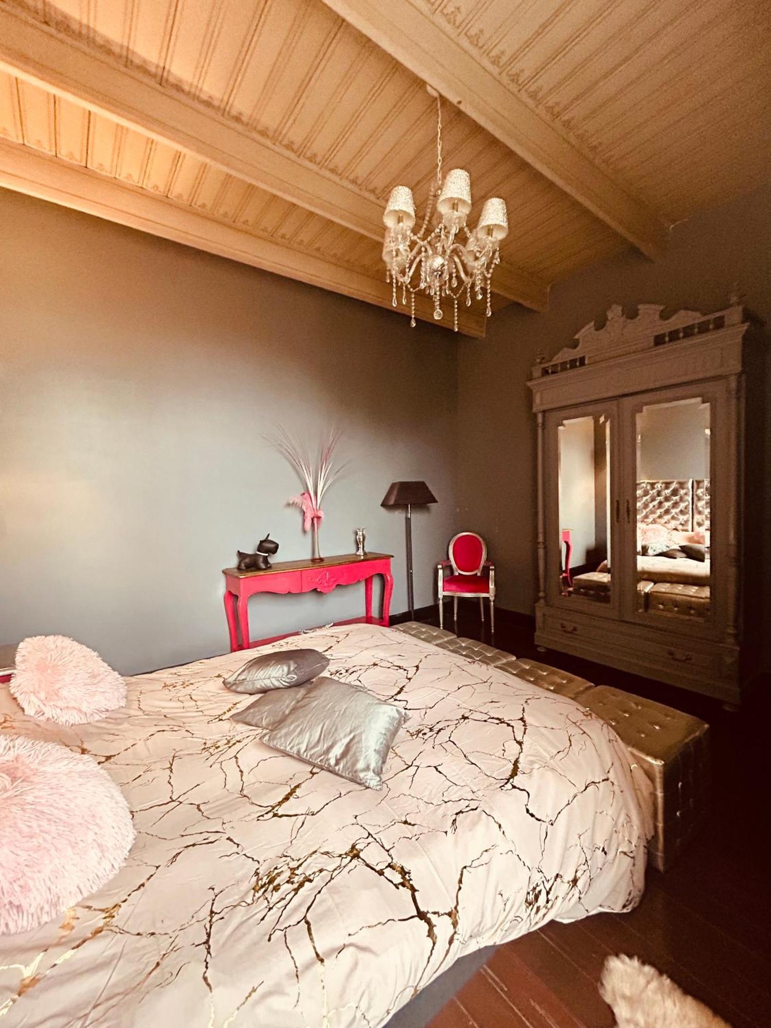 Chateau De La Prade Guest house *